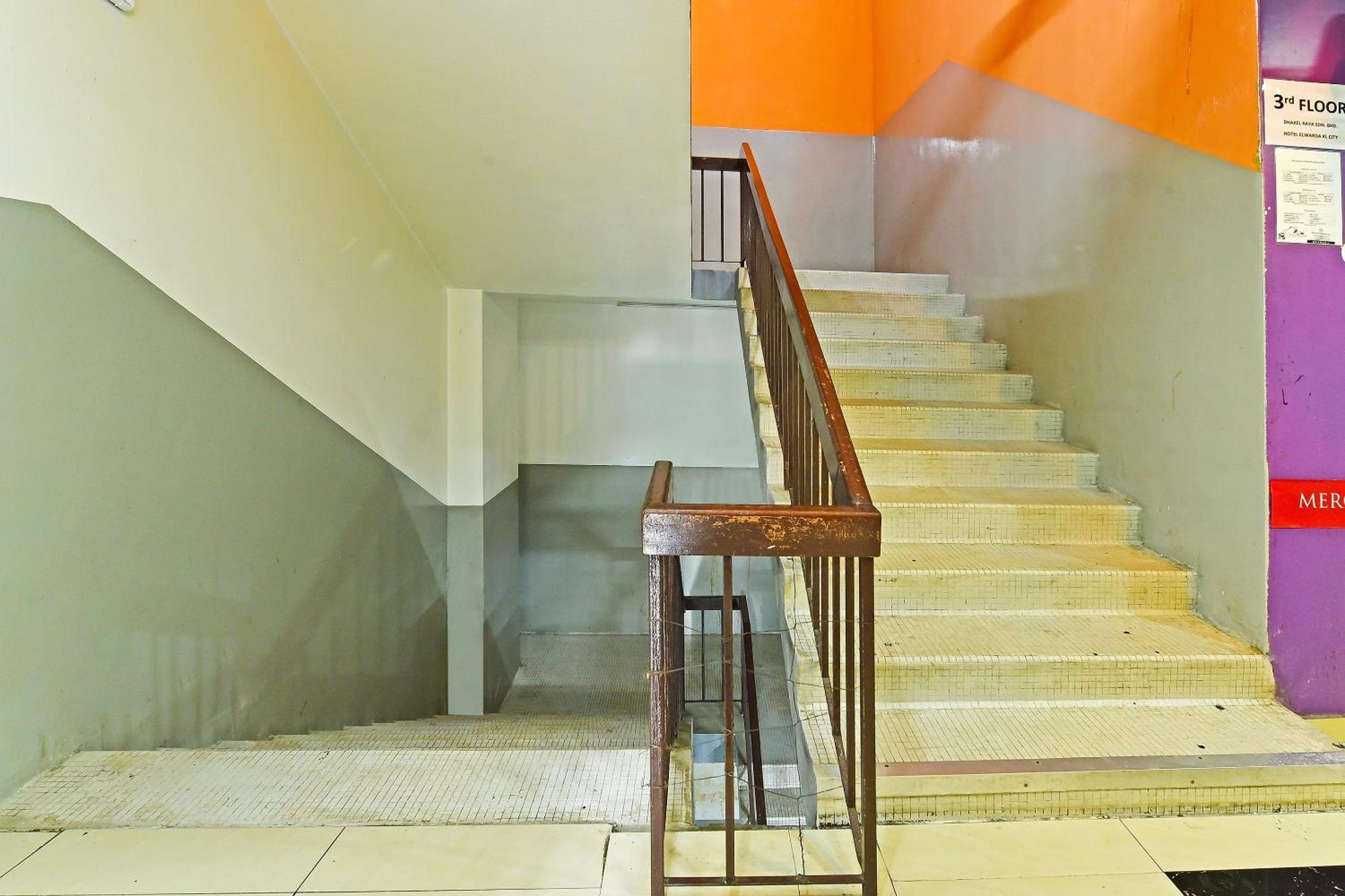 Oyo 90138 Elwarda Klcity 2* Kuala Lumpur